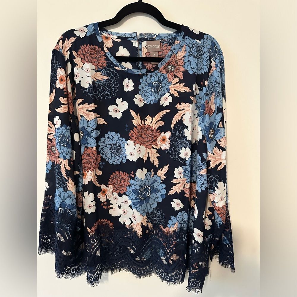 Chico’s Cape Cod Floral Lace Trim Top Size 4 Long Sleeve Color Midnight